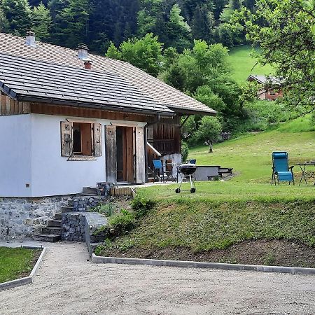 Maison d'hôtes Le petit caboin à Seytroux Extérieur photo