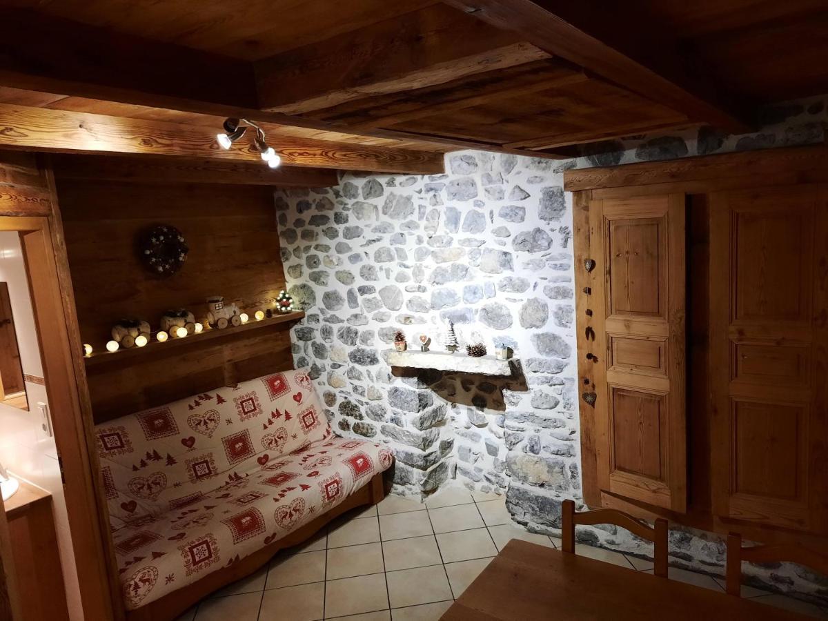 Maison d'hôtes Le petit caboin à Seytroux Extérieur photo