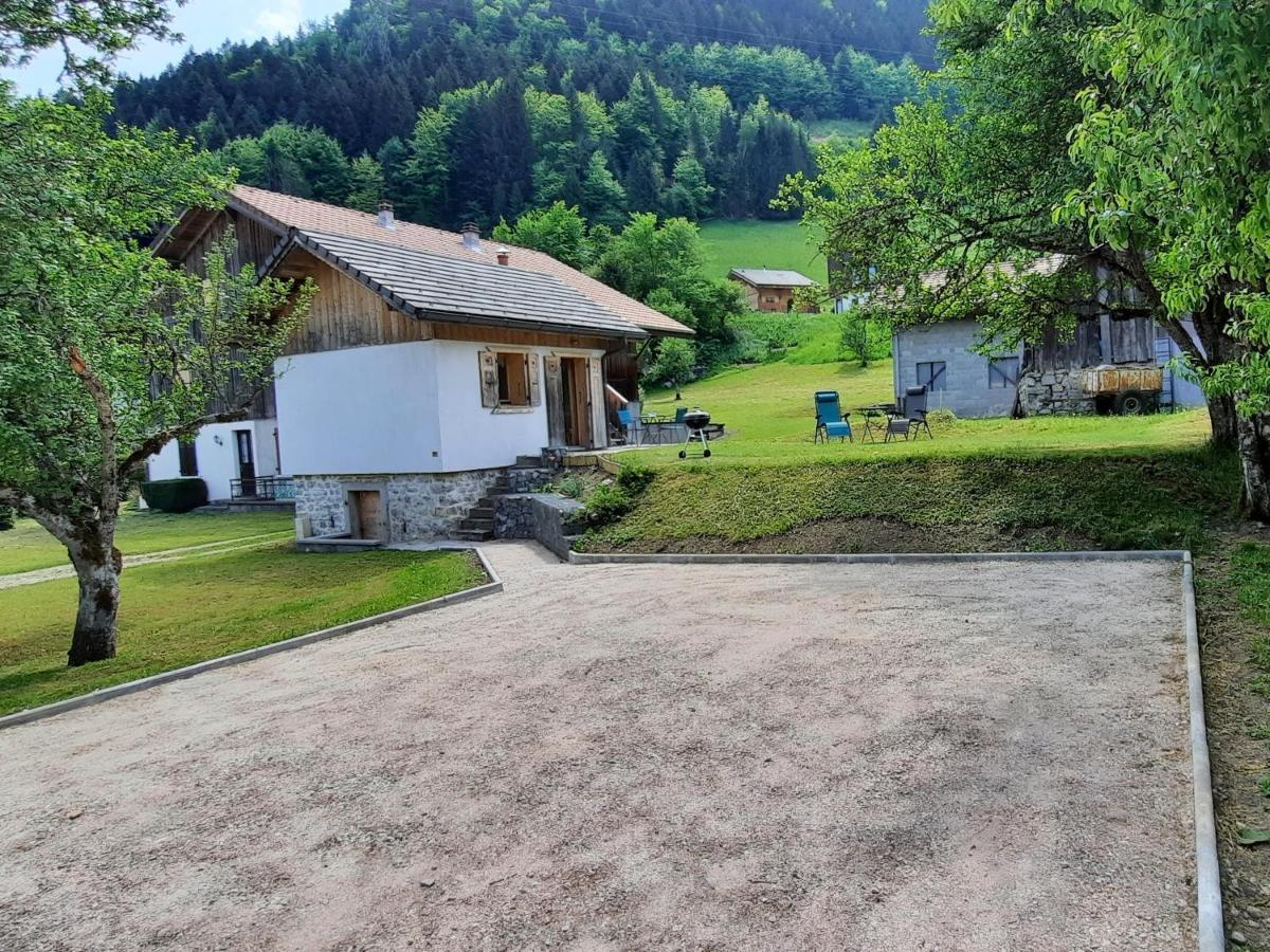 Maison d'hôtes Le petit caboin à Seytroux Extérieur photo